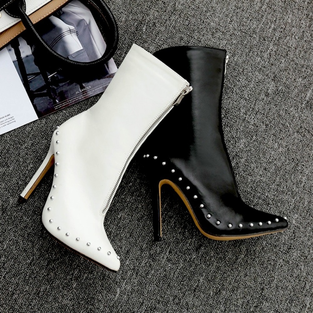 Kizziz Ankle length boots